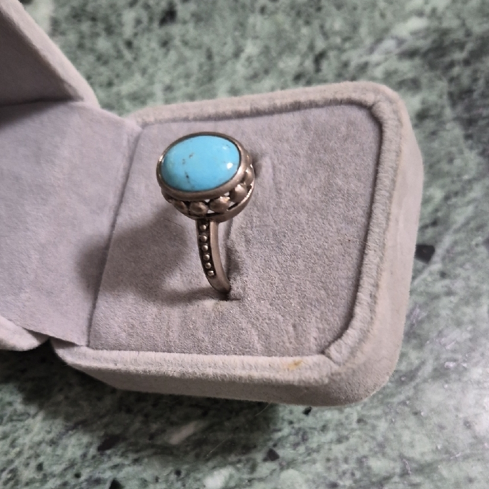 Sterling Silver Turquoise Oval Ring - Elegant Blue Gemstone - Picture 2 of 15